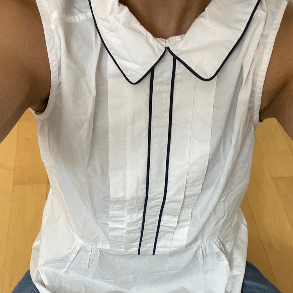 Collared Tank - Picture 6 of 7